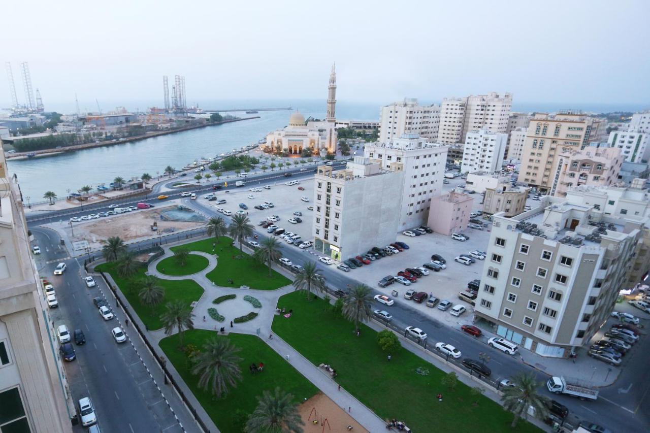 Al Hamra Hotel Sharjah Exterior foto